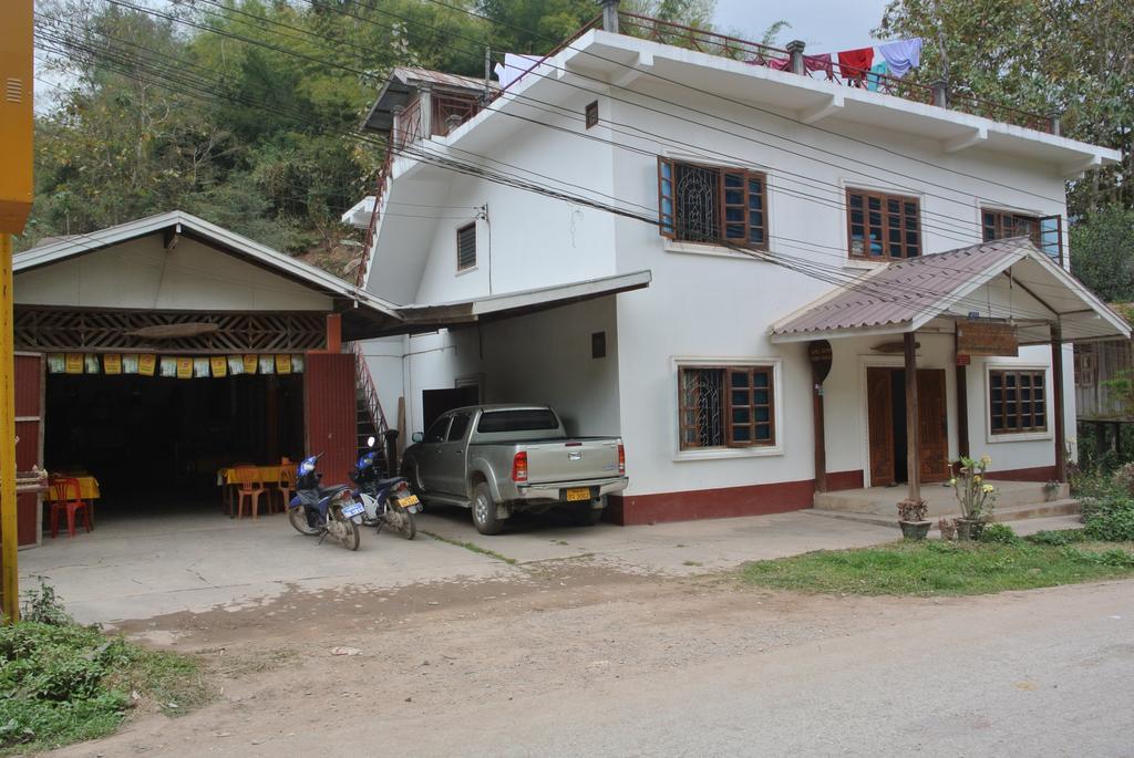 Syvongsack Guesthouse Pakbeng Exterior photo